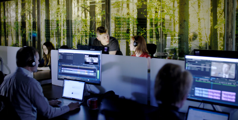 Rich-Interactive-Office-1